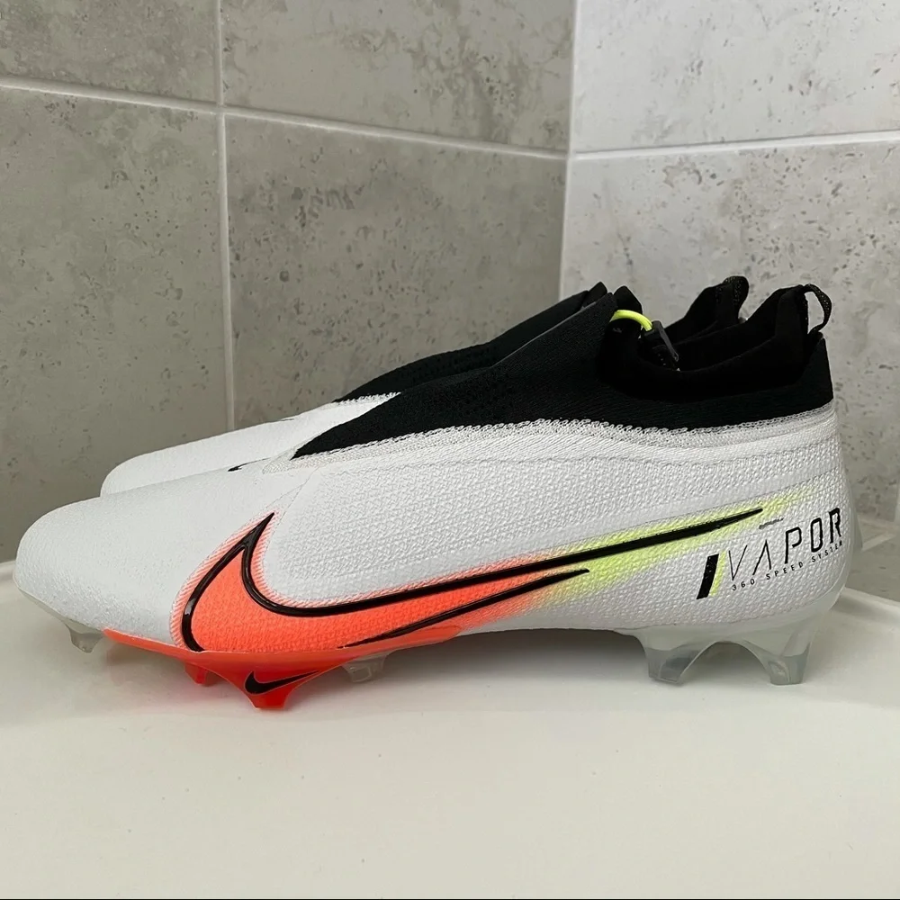 Nike Men’s Vapor Edge Elite 360 PRM Football Cleats Size 16